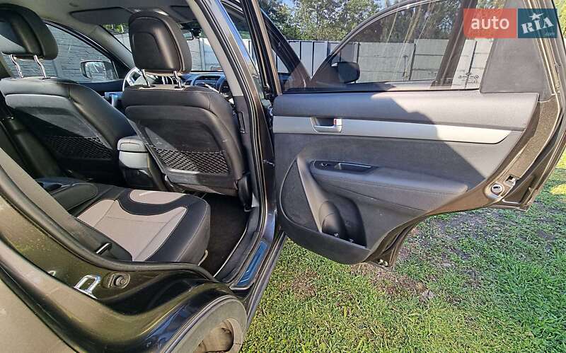 Внедорожник / Кроссовер Kia Sorento 2012 в Днепре