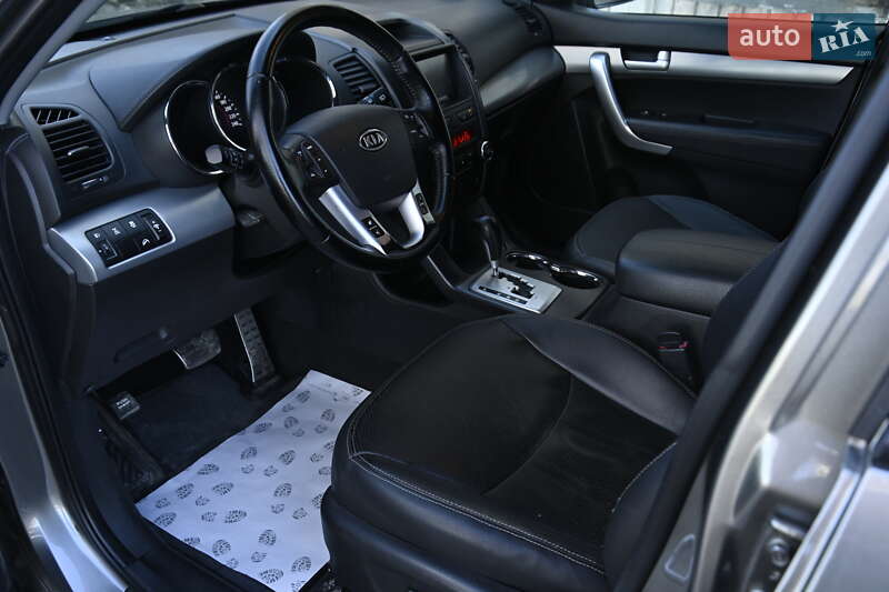 Позашляховик / Кросовер Kia Sorento 2010 в Бердичеві