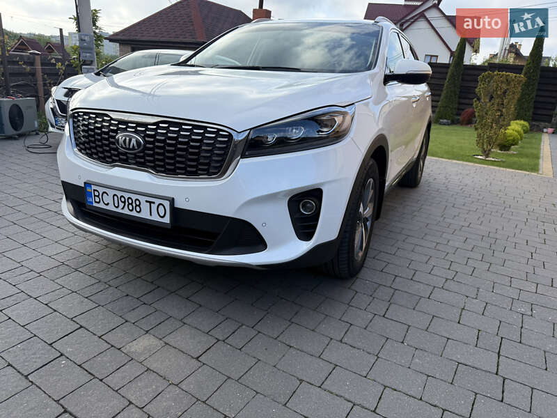 Внедорожник / Кроссовер Kia Sorento 2018 в 