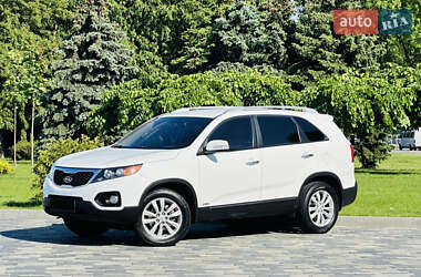 Позашляховик / Кросовер Kia Sorento 2011 в 
