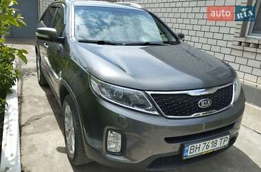 Позашляховик / Кросовер Kia Sorento 2014 в 
