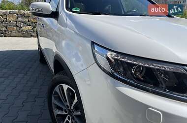 Позашляховик / Кросовер Kia Sorento 2015 в 