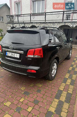 Позашляховик / Кросовер Kia Sorento 2012 в 