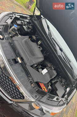 Позашляховик / Кросовер Kia Sorento 2012 в 