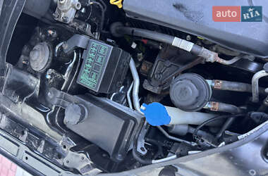 Позашляховик / Кросовер Kia Sorento 2012 в 