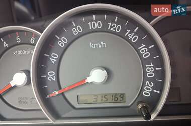 Внедорожник / Кроссовер Kia Sorento 2008 в 