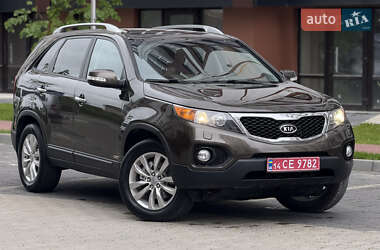 Позашляховик / Кросовер Kia Sorento 2010 в 