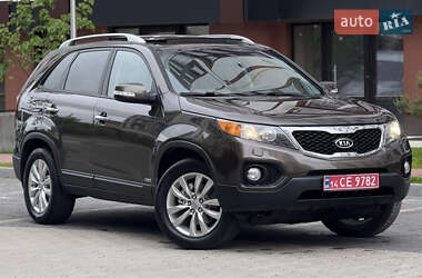 Позашляховик / Кросовер Kia Sorento 2010 в 