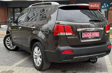Позашляховик / Кросовер Kia Sorento 2010 в 