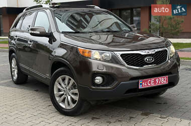 Позашляховик / Кросовер Kia Sorento 2010 в 