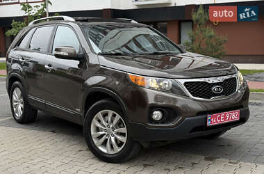 Позашляховик / Кросовер Kia Sorento 2010 в 