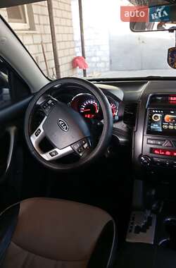 Внедорожник / Кроссовер Kia Sorento 2011 в 