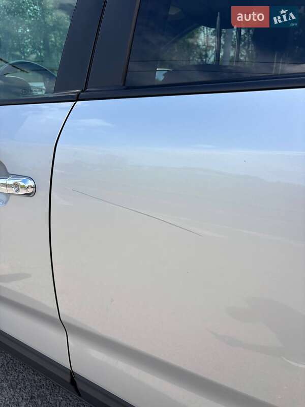 Позашляховик / Кросовер Kia Sorento 2010 в Дніпрі