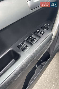 Внедорожник / Кроссовер Kia Sorento 2011 в 
