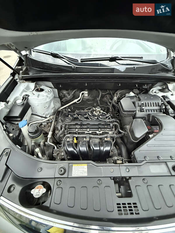 Внедорожник / Кроссовер Kia Sorento 2012 в Чернигове