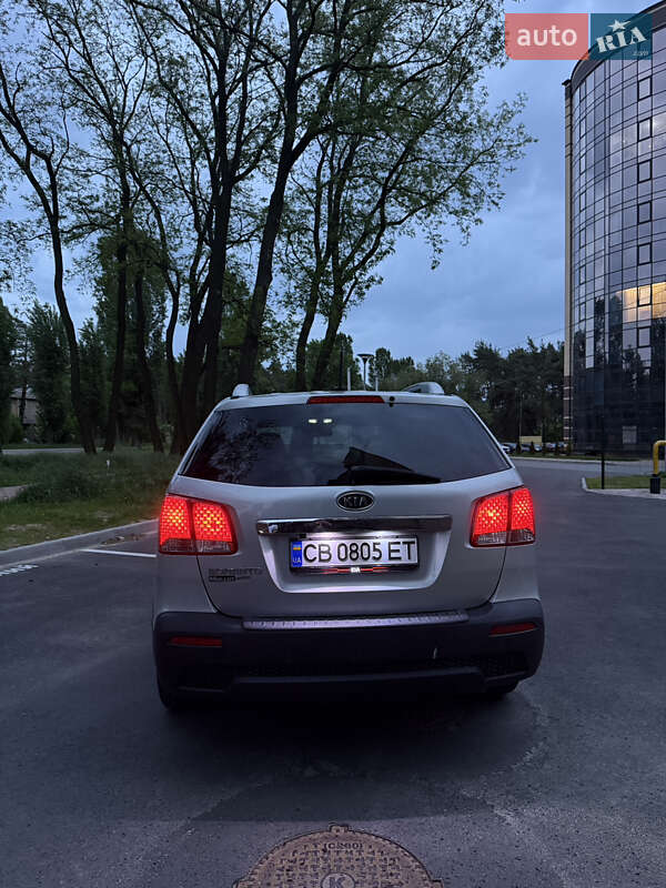 Внедорожник / Кроссовер Kia Sorento 2012 в Чернигове
