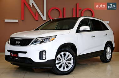 Позашляховик / Кросовер Kia Sorento 2015 в 
