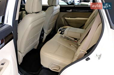 Позашляховик / Кросовер Kia Sorento 2015 в 
