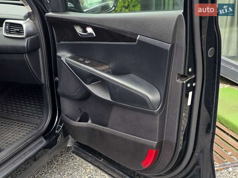 Внедорожник / Кроссовер Kia Sorento 2015 в Тернополе