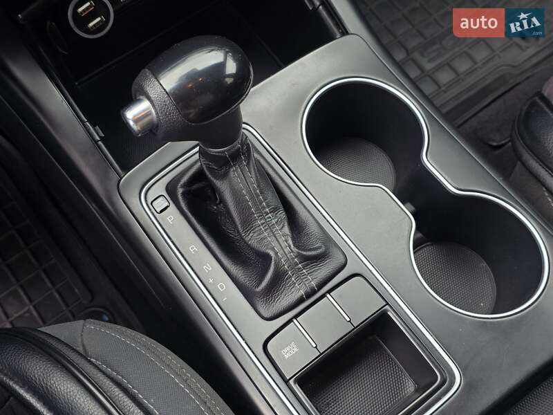Внедорожник / Кроссовер Kia Sorento 2015 в Тернополе
