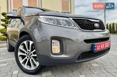 Позашляховик / Кросовер Kia Sorento 2013 в 