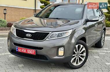 Позашляховик / Кросовер Kia Sorento 2013 в 
