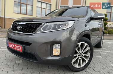 Позашляховик / Кросовер Kia Sorento 2013 в 
