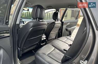 Позашляховик / Кросовер Kia Sorento 2013 в 