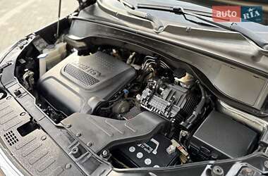 Позашляховик / Кросовер Kia Sorento 2013 в 