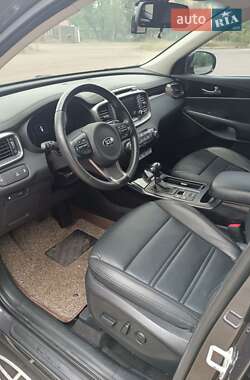 Позашляховик / Кросовер Kia Sorento 2015 в 