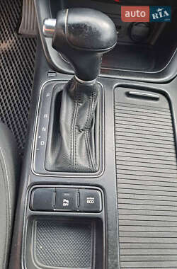 Внедорожник / Кроссовер Kia Sorento 2014 в 