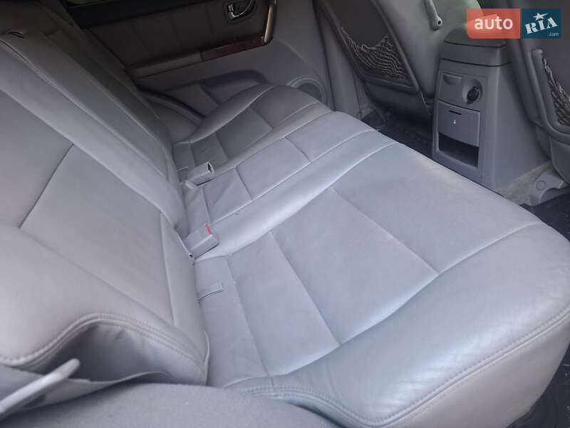 Внедорожник / Кроссовер Kia Sorento 2004 в Черновцах