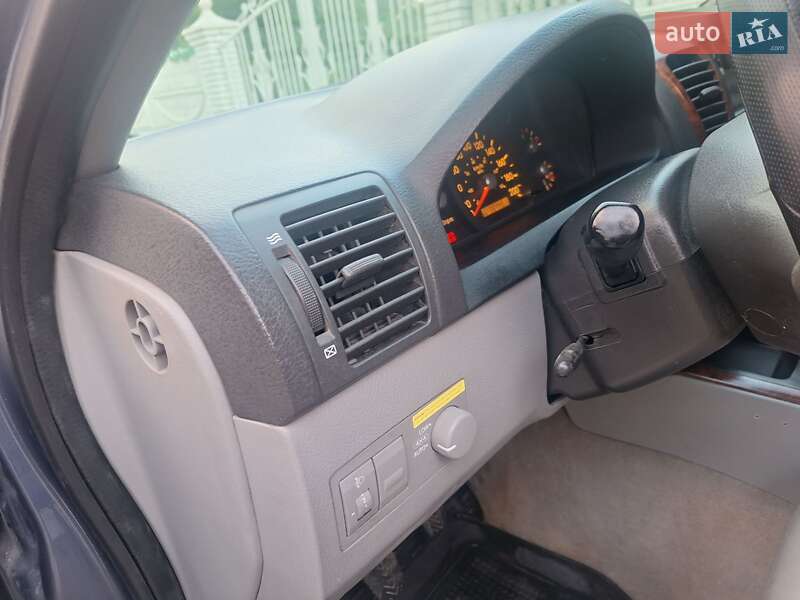 Внедорожник / Кроссовер Kia Sorento 2004 в Черновцах