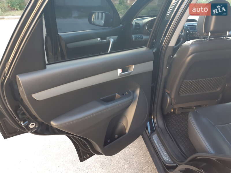 Внедорожник / Кроссовер Kia Sorento 2011 в Харькове фото 9 Внедорожник / Кроссовер Kia Sorento 2011 в Харькове