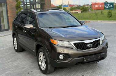 Позашляховик / Кросовер Kia Sorento 2010 в 