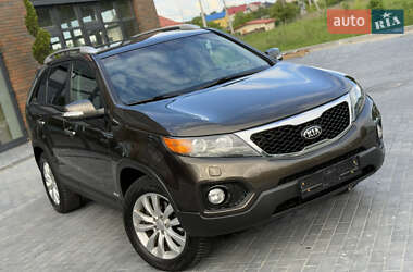 Позашляховик / Кросовер Kia Sorento 2010 в 