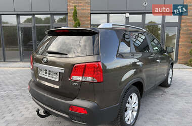 Позашляховик / Кросовер Kia Sorento 2010 в 