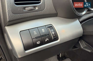 Позашляховик / Кросовер Kia Sorento 2010 в 