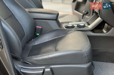 Позашляховик / Кросовер Kia Sorento 2010 в 