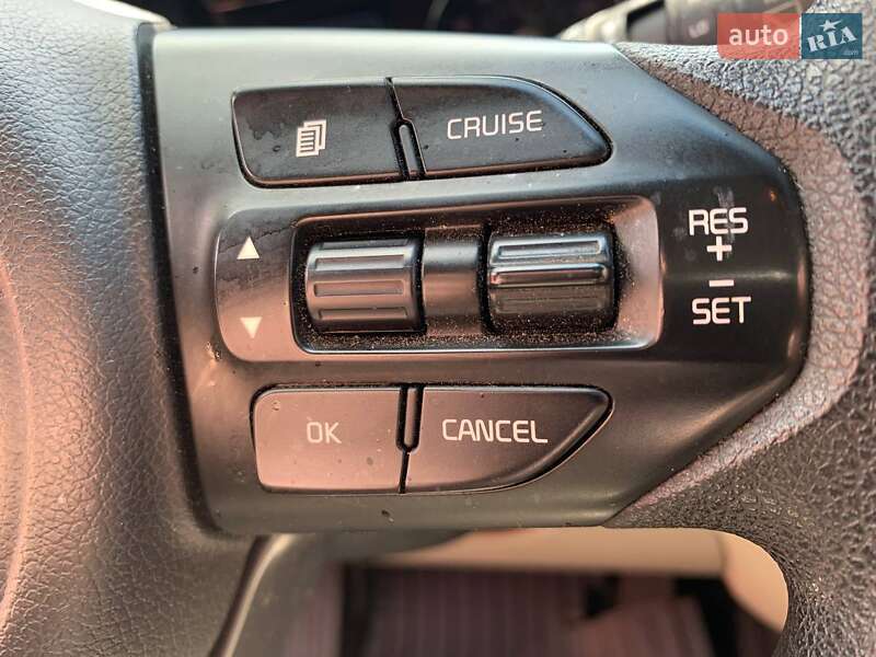 Позашляховик / Кросовер Kia Sorento 2015 в Києві