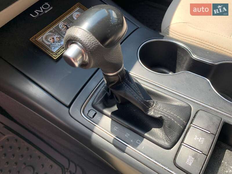 Позашляховик / Кросовер Kia Sorento 2015 в Києві