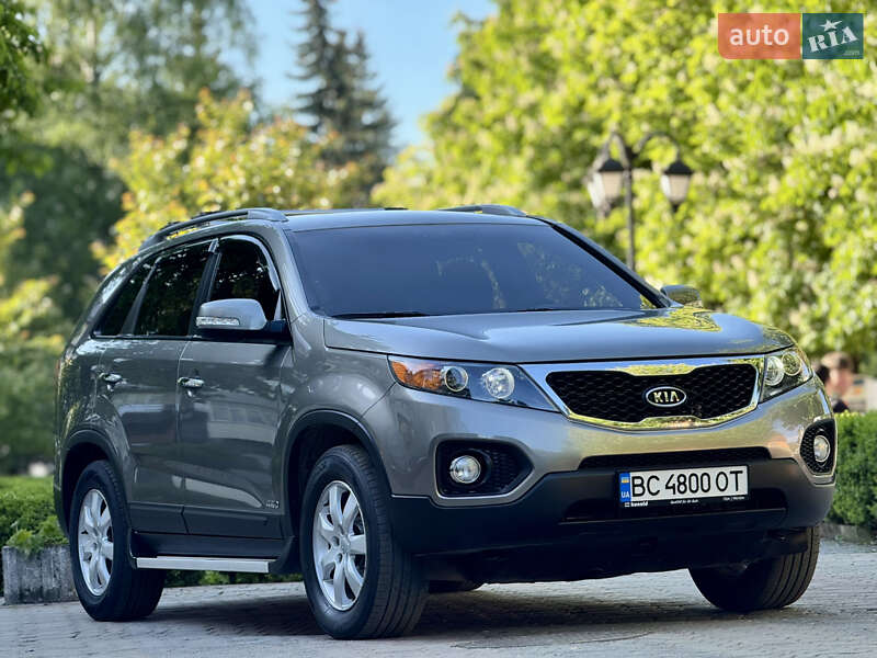 Внедорожник / Кроссовер Kia Sorento 2010 в Выгоде