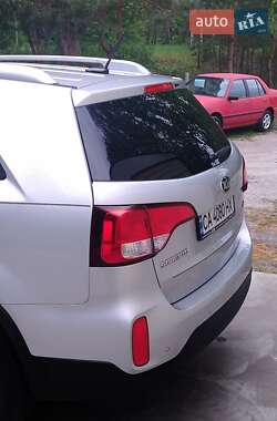 Внедорожник / Кроссовер Kia Sorento 2014 в 