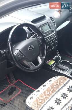 Внедорожник / Кроссовер Kia Sorento 2014 в 