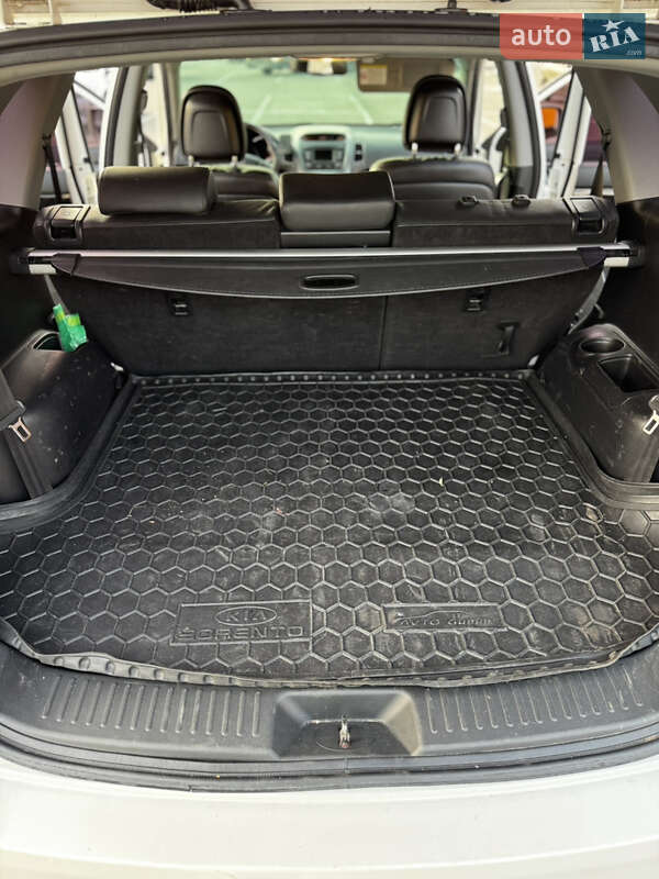 Внедорожник / Кроссовер Kia Sorento 2014 в Киеве