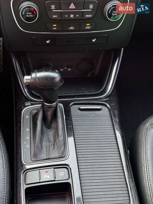 Внедорожник / Кроссовер Kia Sorento 2014 в Киеве