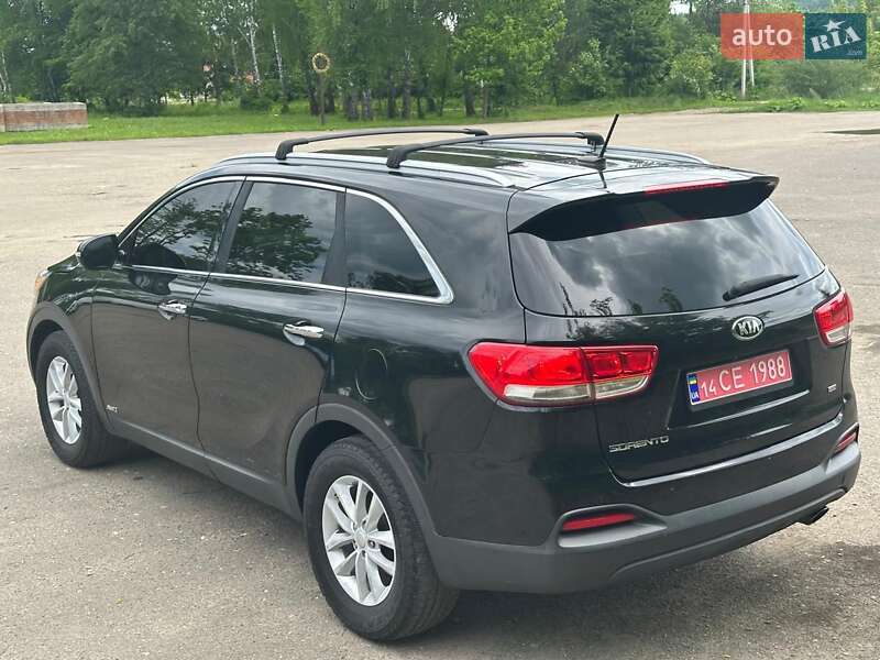 Позашляховик / Кросовер Kia Sorento 2016 в Самборі