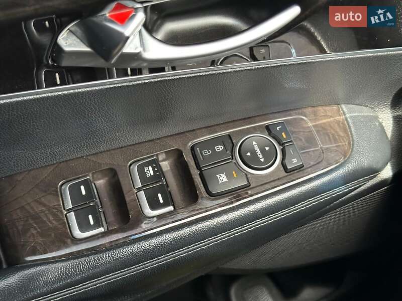 Позашляховик / Кросовер Kia Sorento 2016 в Самборі