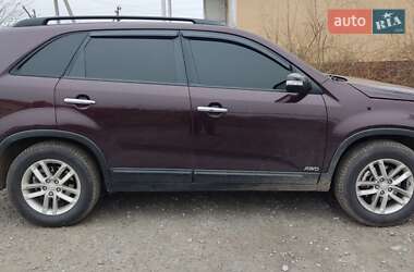 Позашляховик / Кросовер Kia Sorento 2014 в 
