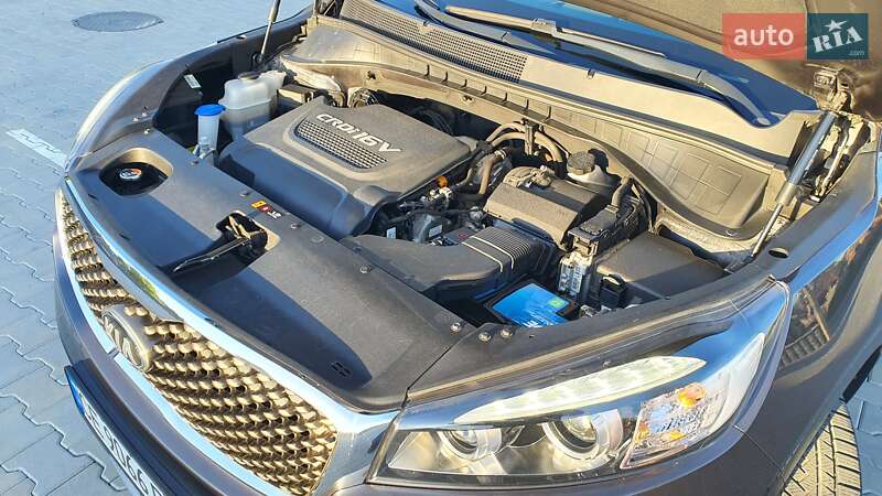 Позашляховик / Кросовер Kia Sorento 2015 в Чернівцях